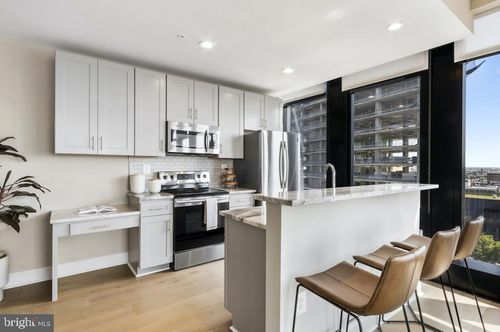 apt-2910-30 N 23rd St, PHILADELPHIA, PA, 19103-1596 | Card Image