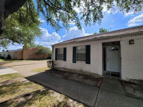 8710-8710 Wilcrest Dr, Houston, TX, 77099-1842 | Card Image