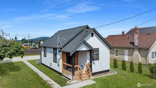 1-814 26th St, Anacortes, WA, 98221-2821 | Card Image