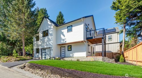 b-2558 Ne 91st St, Seattle, WA, 98115-3466 | Card Image