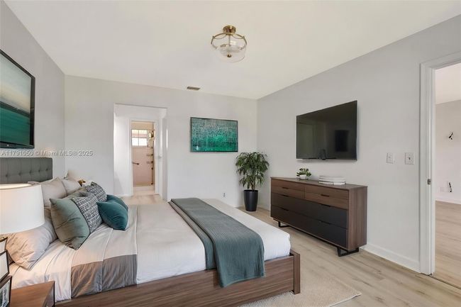 APT-316 - 5540 Tamberlane Cir, Condo with 2 bedrooms, 2 bathrooms and null parking in Palm Beach Gardens FL | Image 6