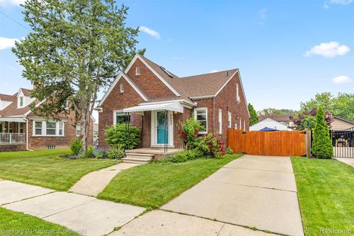 2283 23rd St, Wyandotte, MI, 48192-4133 | Card Image