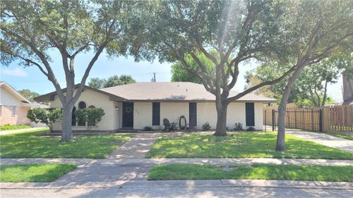 1046 Pyramid Drive, Corpus Christi, TX, 78412 | Card Image