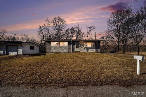 10515 Alliance Dr, Saint Louis, MO, 63136-2303 | Card Image