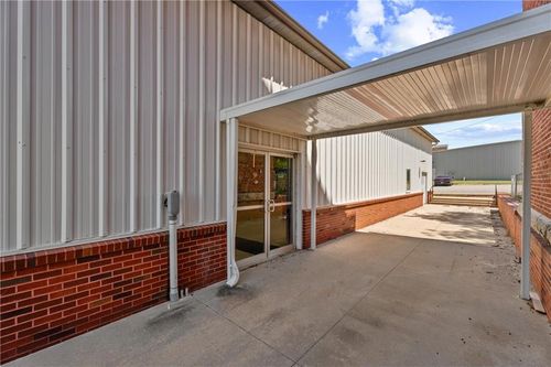 920 1/2 W Myrtle Street, Independence, KS, 67301 | Card Image