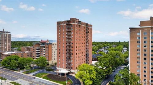 14b-816 S Hanley Road, Clayton, MO, 63105 | Card Image