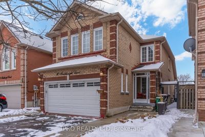 10 Faithknight Crt, House other with 3 bedrooms, 4 bathrooms and 4 parking in Brampton ON | Image 2