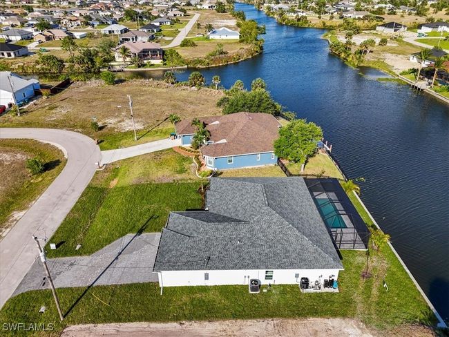 1258 Ne 40 Th St, House other with 4 bedrooms, 3 bathrooms and null parking in CAPE CORAL FL | Image 32