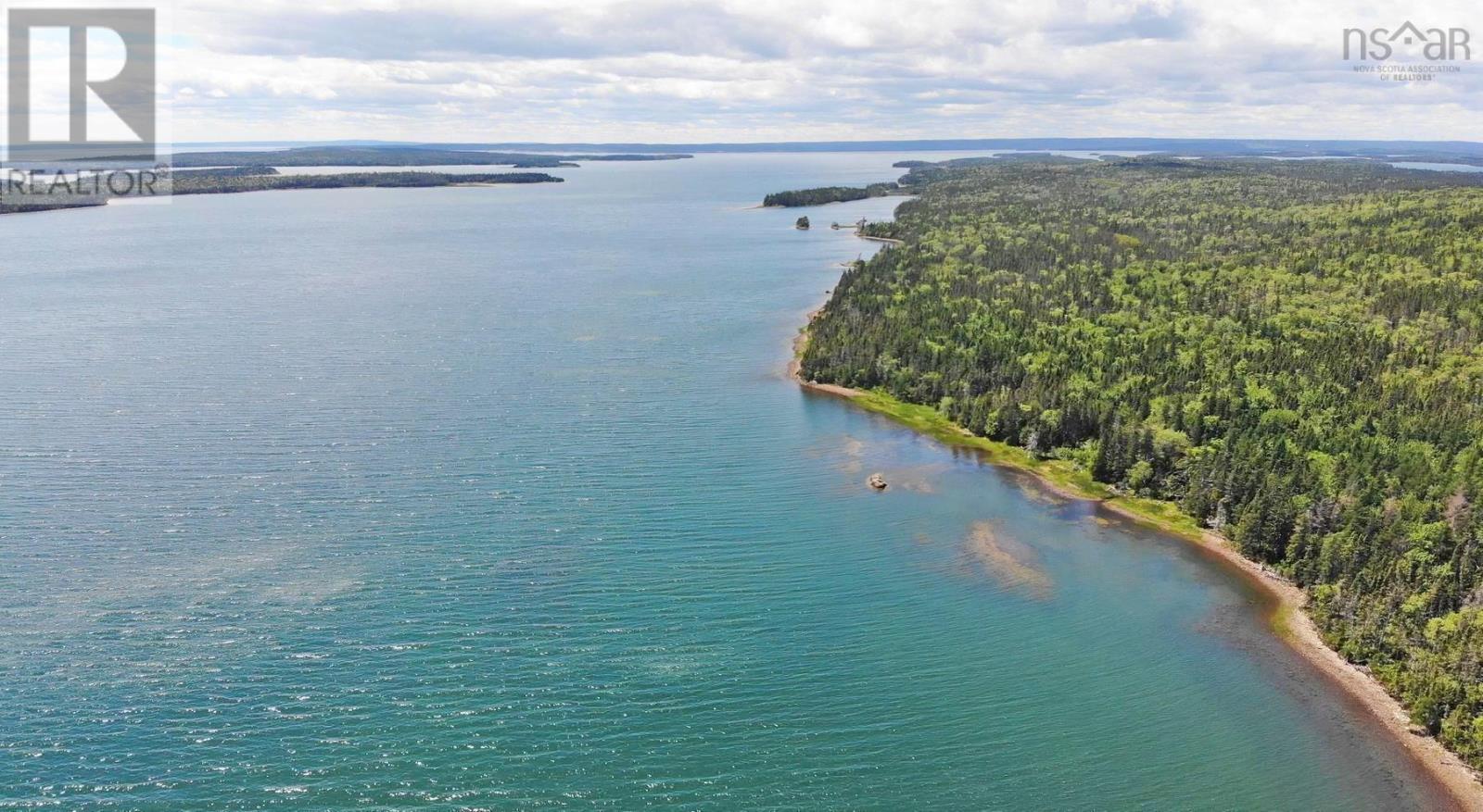 Land in Lennox Passage 5