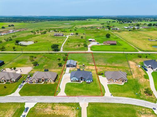 114 Esther Ct, Millsap, TX, 76066-2047 | Card Image