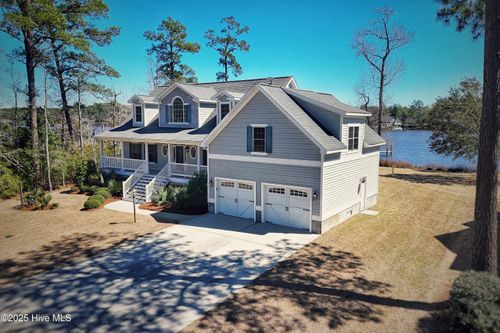 106 Overlook Ct E, Grantsboro, NC, 28529-9705 | Card Image