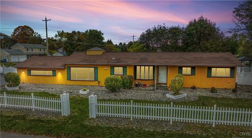 101 Andrews Rd, Syracuse, NY, 13214-2416 | Card Image