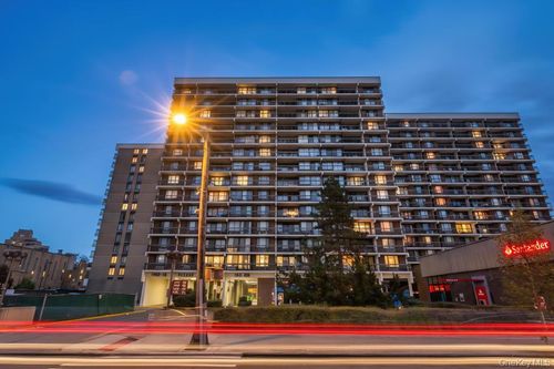 apt-12k-15038 Union Tpke, Flushing, NY, 11367-3906 | Card Image