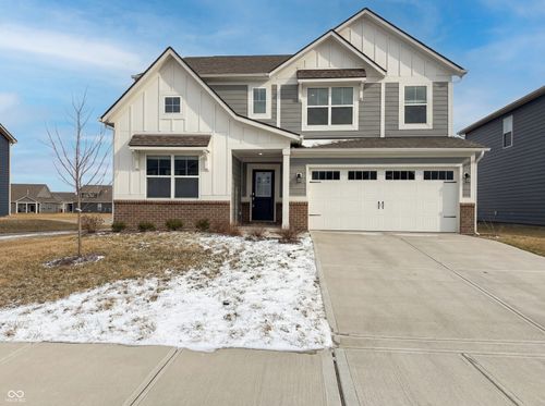 8691 Laurelton Pl, Brownsburg, IN, 46112-5808 | Card Image
