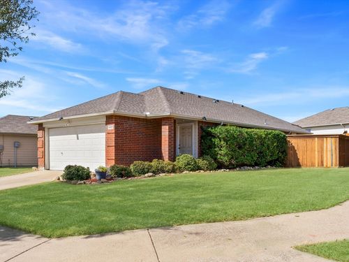 4022 Shawnee Trl, Heartland, TX, 75126-8245 | Card Image
