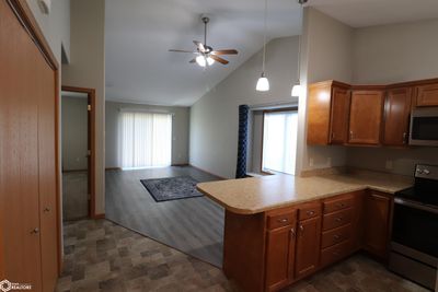 1310 E 22nd Street, Home with 2 bedrooms, 1 bathrooms and 1 parking in Atlantic IA | Image 3