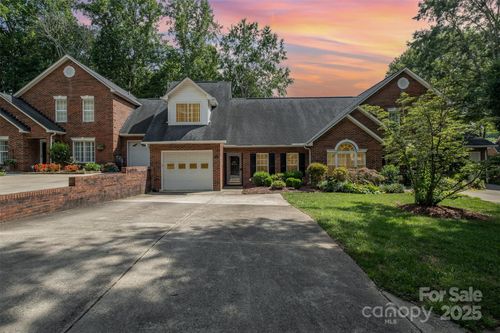 168 Columns Cir, Shelby, NC, 28150-4866 | Card Image