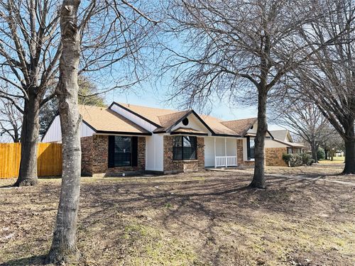 1310 Oak Run Dr, Duncanville, TX, 75137-3525 | Card Image