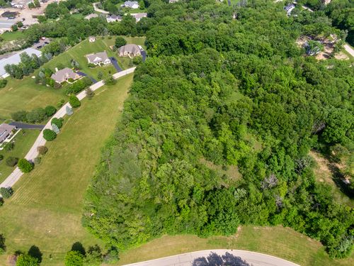 1971 Red Oak Ln, Spring Grove, IL, 60081-7915 | Card Image