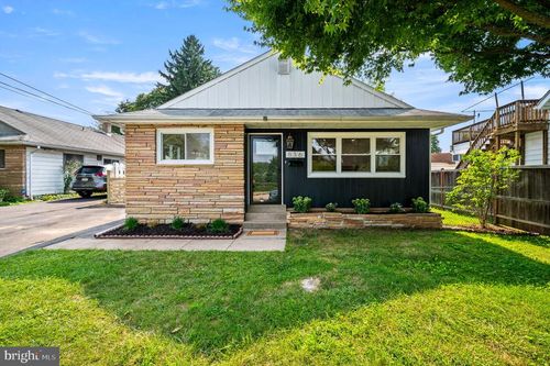 836 Jenkintown Rd, ELKINS PARK, PA, 19027-1647 | Card Image