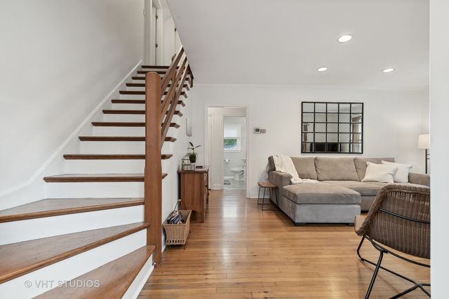 123 Edgewood Ave, House other with 4 bedrooms, 2 bathrooms and 2 parking in CRYSTAL LAKE IL | Image 5