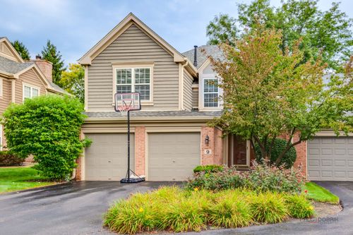 9 Ashford Ct, Lincolnshire, IL, 60069-2120 | Card Image