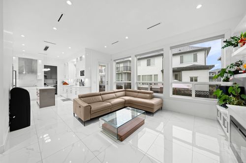 5929 140b St, Surrey, BC, V3X0J3 | Card Image
