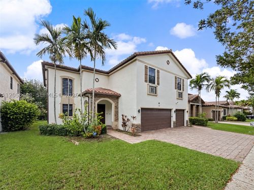 589 Se 35th Ave, Homestead, FL, 33033-7498 | Card Image