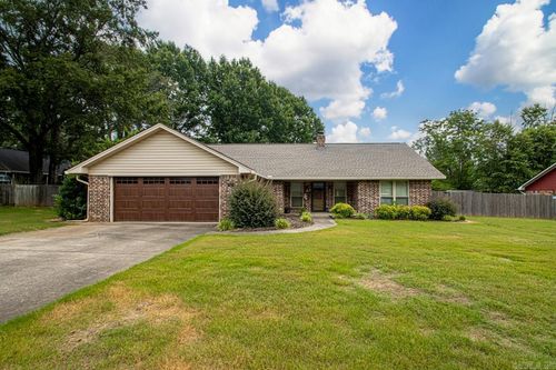 31 Kensington Dr, Conway, AR, 72034-7227 | Card Image