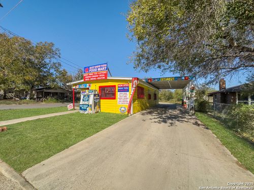 702 Avenue H, Poteet, TX, 78065-5461 | Card Image