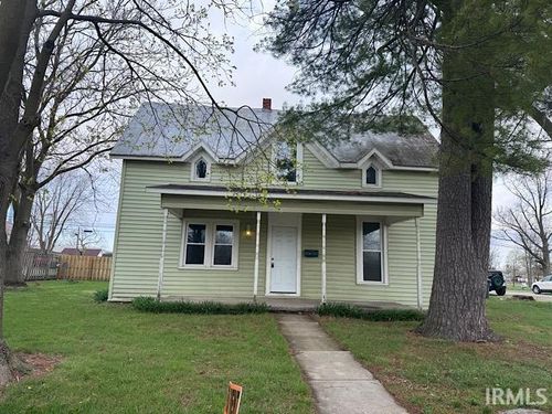 111 E 2nd Street, Ridgeville, IN, 47380-1325 | Card Image