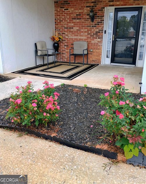 12 Intown Pl, Fayetteville, GA, 30214-1814 | Card Image