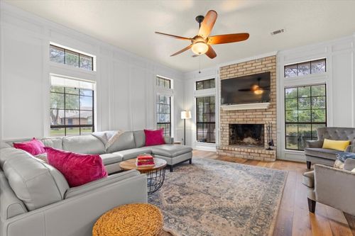 1001 Timber Bend Dr, Pflugerville, TX, 78660-2885 | Card Image