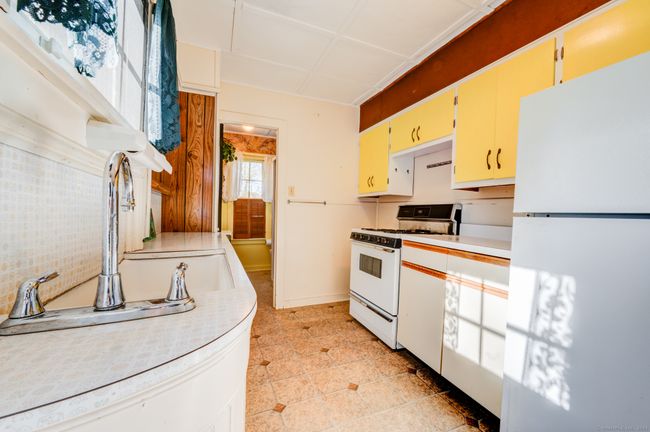 283 E Shore Rd, House other with 2 bedrooms, 1 bathrooms and 2 parking in Morris CT | Image 14