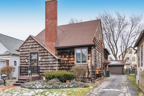 27 Arundel Rd, Buffalo, NY, 14216-2001 | Card Image