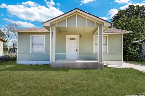 642 Ferris Ave, San Antonio, TX, 78220-2318 | Card Image