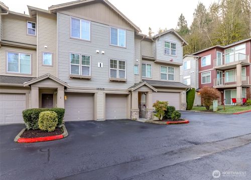 unit-i3-15325 Se 155th Pl, Renton, WA, 98058-6316 | Card Image
