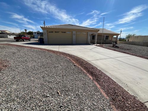 3258 Kiowa Blvd S, Lake Havasu City, AZ, 86404-5202 | Card Image