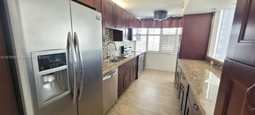 apt-301-18061 Biscayne Blvd, Aventura, FL, 33160-2509 | Card Image