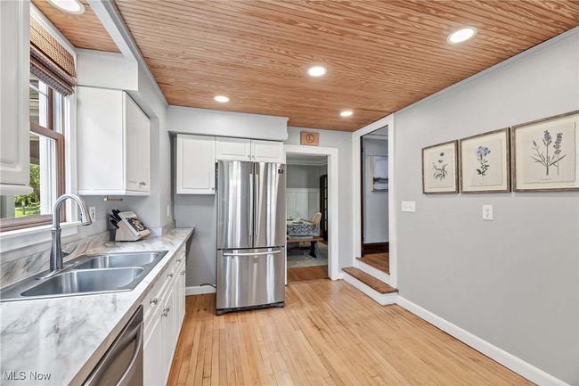17436 Clifton Blvd, House other with 3 bedrooms, 3 bathrooms and null parking in Lakewood OH | Image 17