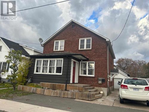 348 6th Ave, Sault Ste. Marie, ON, P6C4L1 | Card Image
