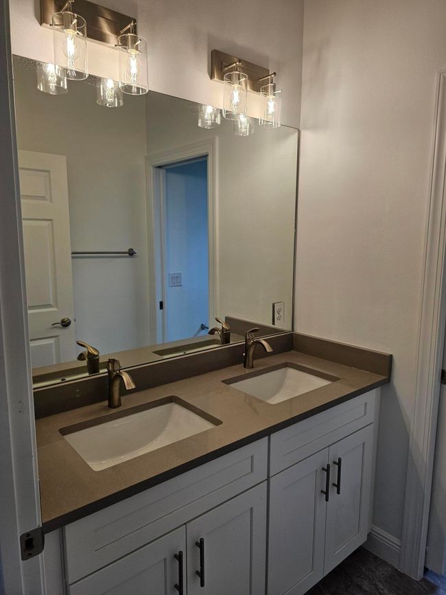 Second Bathroom | Image 32