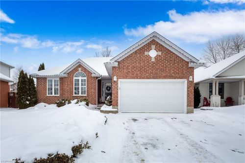 20 Endeavour Dr, Cambridge, ON, N3C4C4 | Card Image