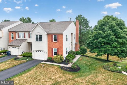 321 Hamilton Dr, HARLEYSVILLE, PA, 19438-2148 | Card Image