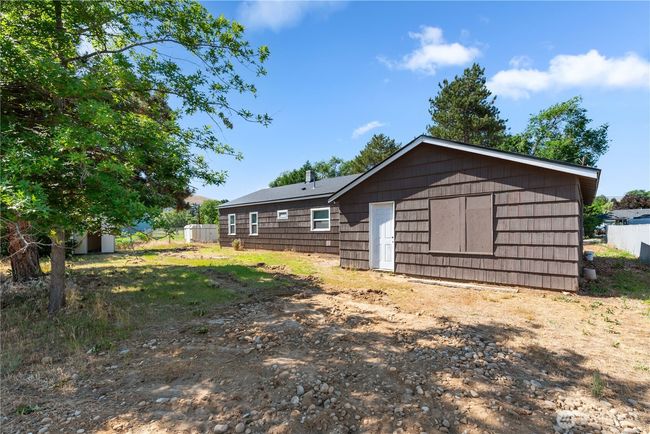 1715 Locust St, House other with 3 bedrooms, 1 bathrooms and 1 parking in Wenatchee WA | Image 33