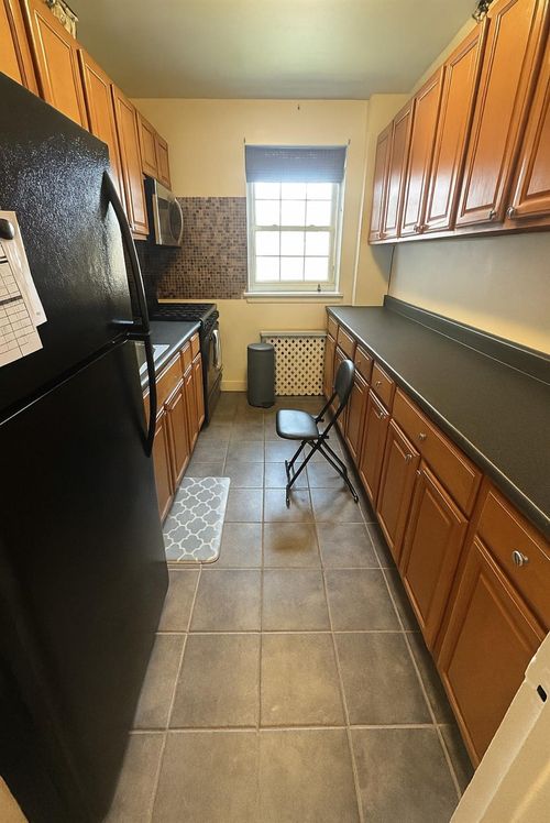 apt-4a-230 Pelham Rd, New Rochelle, NY, 10805-2514 | Card Image