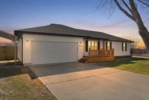 950 W Rosedale Rd, Nixa, MO, 65714-8240 | Card Image