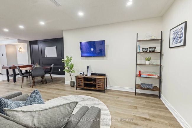 12557 Kennedy Rd, House attached with 5 bedrooms, 4 bathrooms and 2 parking in Caledon ON | Image 32