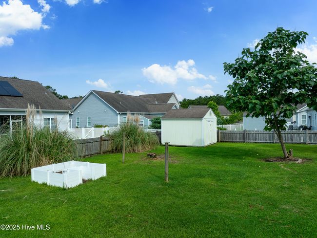 433 Landsdowne Cir, House other with 4 bedrooms, 3 bathrooms and 2 parking in Hampstead NC | Image 43