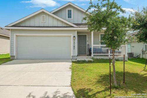 15107 Greenfield Ml, San Antonio, TX, 78254-2714 | Card Image